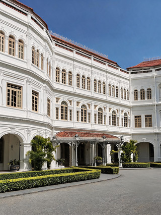 Stayed at a century-old white garden hotel in Singapore and I'm blown away