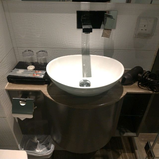 葵涌和宜合道荃灣絲麗酒店