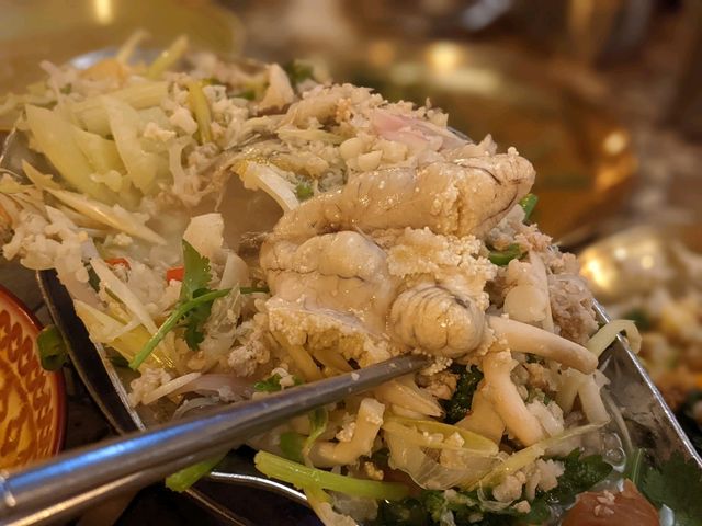 別緻工業風餐廳，正宗泰國美食