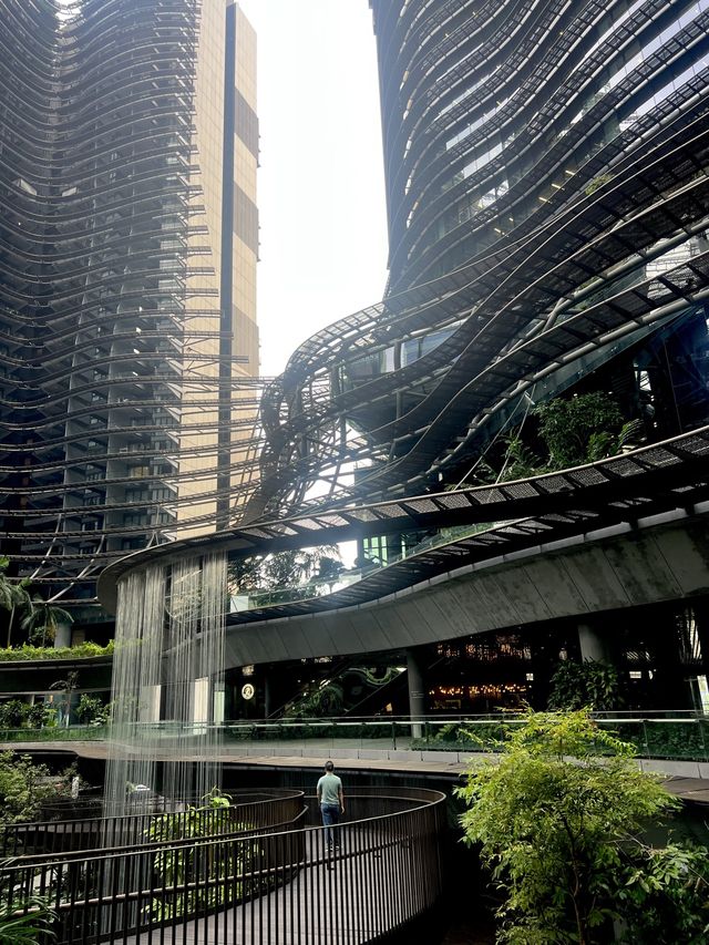 ตึก Marina One จุดเช็คอินใหม่ของสิงคโปร์ 🏢
