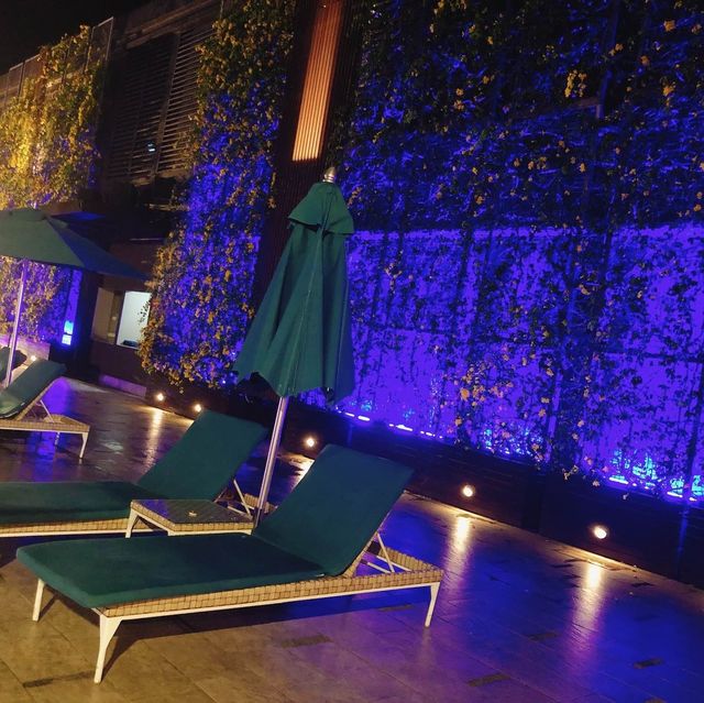 🇲🇾馬來西亞沙巴旅遊🍹🧉🍸半夜睡不著覺來喝杯飲料📍 Hilton Kota Kinabalu