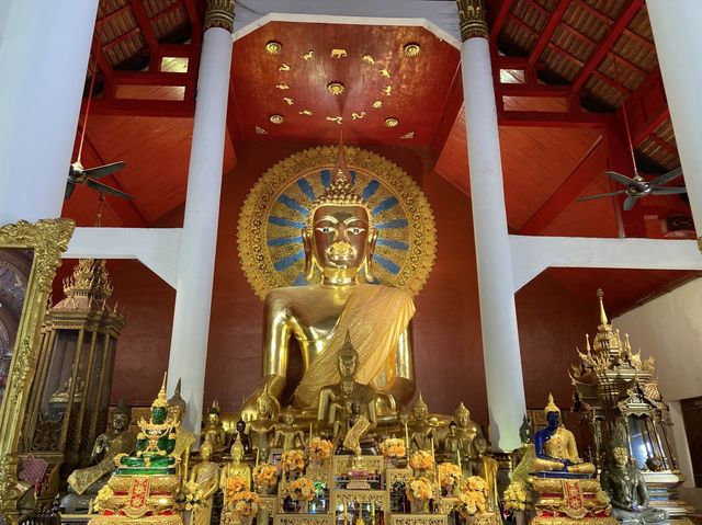วัดพระสิงห์รมหาวิหาร วัดงามคู่เมืองเชียงใหม่