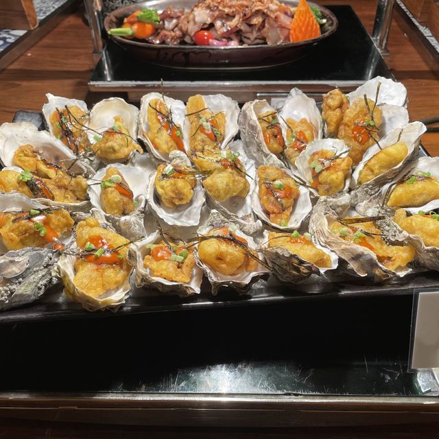 曼谷半島酒店自助餐廳：美食與美景的絕佳選擇！