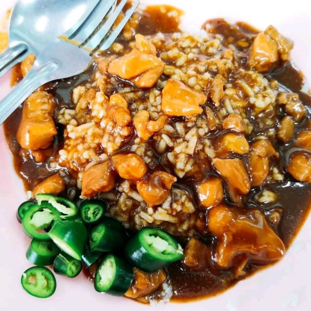 ข้าวหน้าไก่ห้าแยก เหลาะงาทิ้น อร่อยเด็ด 🤤