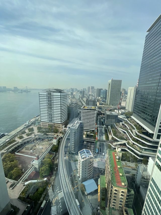 メズム東京で優雅なホテルステイを。