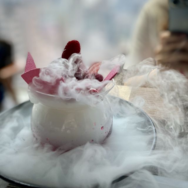 📍香港旺角｜Sky726 · 旺角優美全落地玻璃空中餐廳！慶祝紀念日格調西餐推介🥰