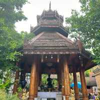 "ถ้าไม่รักจริง อย่าอธิษฐาน" ณ วัดโลกโมฬี📍