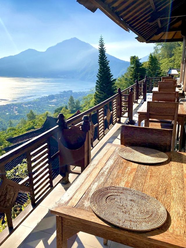 This Place Has A Beautiful View☁️🏞️