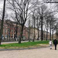 荷蘭🇳🇱海牙The Hague (Den Haag)🚶🏻‍♀️🚶🏿🚶🏻‍♂️ Hofvijver 散步看風景