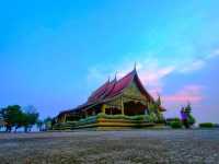 เก็บแสงเช้า ณ วัดสิรินธรวรารามภูพร้าว 