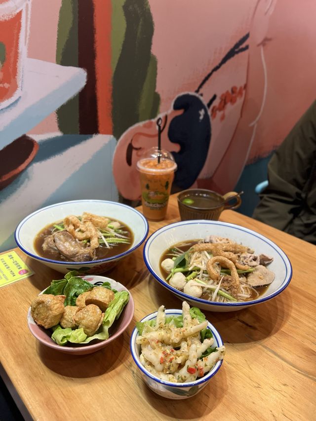 抵食泰式船麵