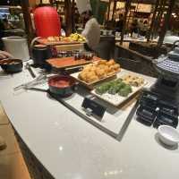 RISE buffet at MBS