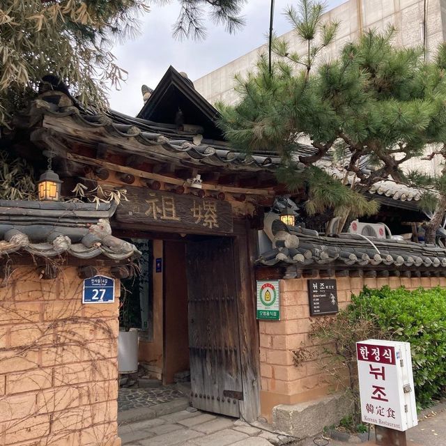 ソウル《仁寺洞》韓定食をリーズナブルなランチで