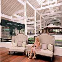 โรงแรมที่ภูเก็ตที่มีครบ สวนน้ำ คาเฟ่ ร้านไอศครีม 