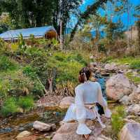 ที่พักริมลำธาร ท่ามกลางหุบเขา บ่อเกลือน่าน