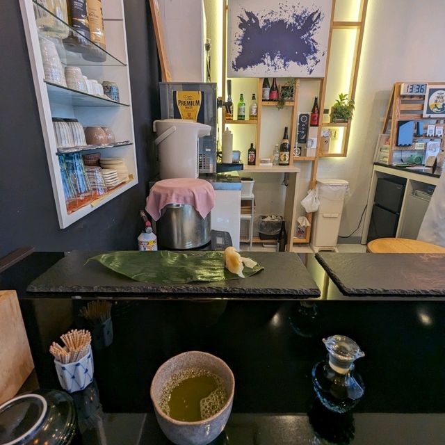 【女満別空港】立ち食い寿司「STANDING SUSHI BAR END」