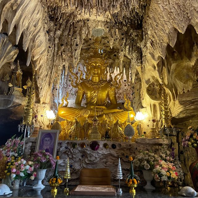 เที่ยววัดทำบุญ ที่วัดภูด่านไห จ.กาฬสินธุ์
