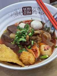 ก๋วยเตี๋ยวนายอ้วนเย็นตาโฟบะเต็งเสาชิงช้า
