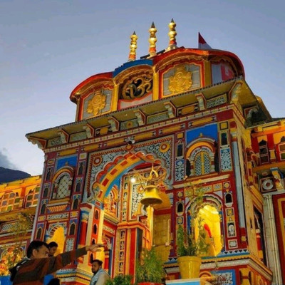 Badrinath Vishnu Temple | Temple photography, Pilgrimage in india, Hindu  temple