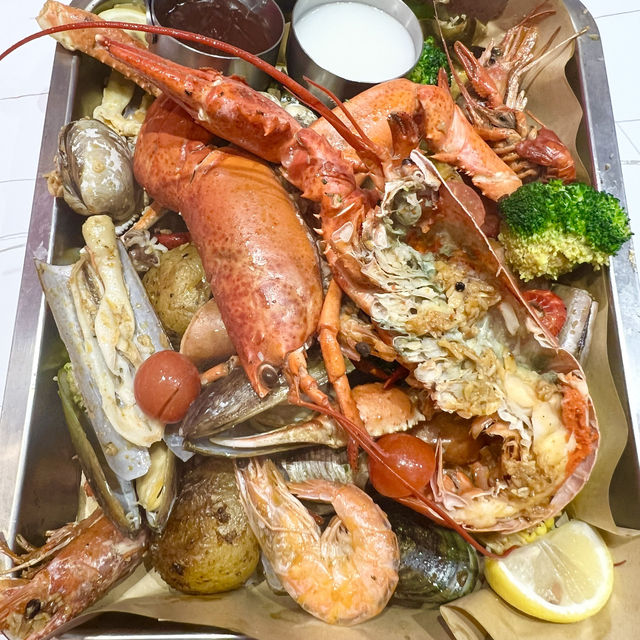 鮮味豐盛海鮮拼盤套餐