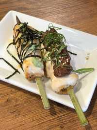 【やきとり家すみれ所沢店/埼玉県】赤ワインの「こぼれ」なんて見たことない！