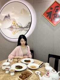 一個價錢吃到鮑魚`燕窩`海參`魚翅既潮洲菜😍🥢