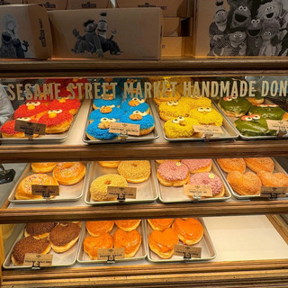太可愛了!芝麻街甜甜圈🍩