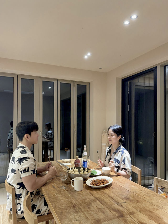 포항 전 객실 오션뷰 + 자쿠지 + 야외풀장까지 이용가능한 독채펜션 