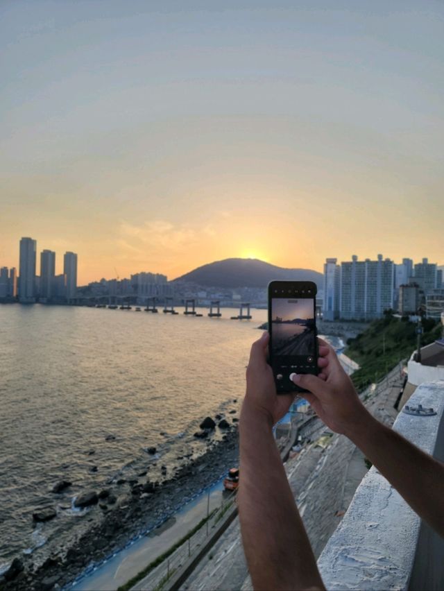 노을이 아름다운 부산 흰여울마을🧡