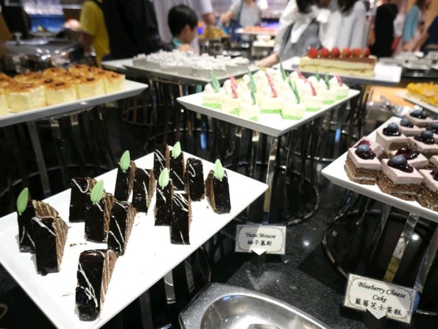獨樂樂生蠔蟹腳暴肥餐