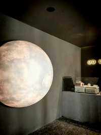 PLUTO🌑คาเฟ่ฟีลอวกาศ สีดำลึกลับ บนดาวพลูโต 