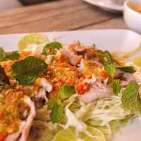 ถ้าเธอชอบเขา ร้านอาหารบรรยากาศดี@เขาใหญ่