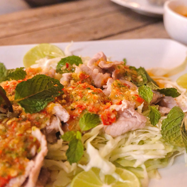 ถ้าเธอชอบเขา ร้านอาหารบรรยากาศดี@เขาใหญ่