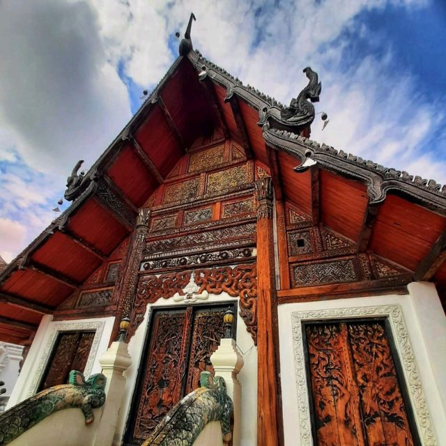 วัดประตูป่อง โบราณสถานแห่งเขลางค์นคร