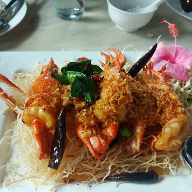 ร้านอาหารอร่อย บรรยากาศดี ชมนก คาเฟ่ นครนายก