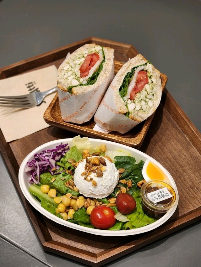 🥰서울 데이트 할때 건겅하고 맛있게 한끼하고싶다면, "충정로 살라아띠"🥰
