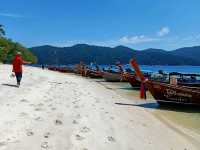 หาดทรายขาว อช.ตะรุเตา
