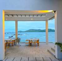 คาเฟ่และร้านอาหารบรรยากาศดีริมทะเลแสมสาร ~ สัตหีบ