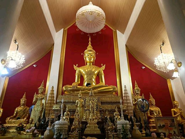 วัดป่าภูปัง..พญานาคเรืองแสง อุบลราชธานี
