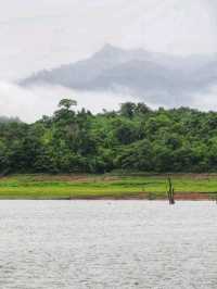 ล่องเรือชมเมืองเก่าสังขละบุรี