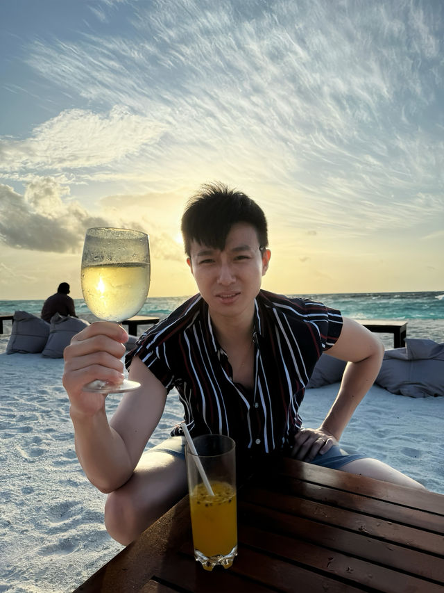 🥂 Sunset Bar in Maldives