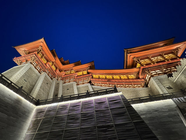 Enchanting Nights at Ying Tian Men, Luoyang