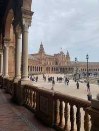 🇪🇸Stunning structure in Seville🇪🇸A must Visit sight💙