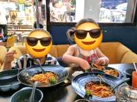 맥주를 부르는 쿠알라룸푸르의 후키두키