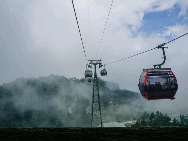 นั่งกระเช้าเที่ยวบาน่าฮิล (banna hill)