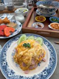 ทานอาหารเช้าที่ YUU HOTEL กัน