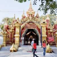 Kuthodaw Pagoda