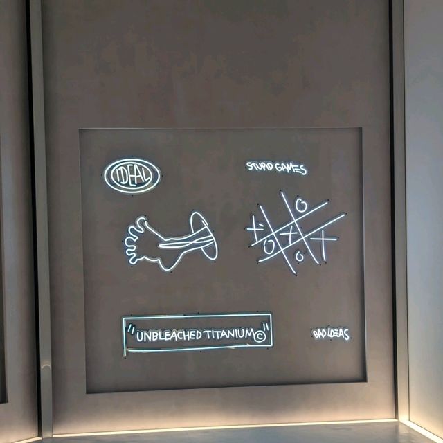 👑「加冕之旅」可互動嘅展覽