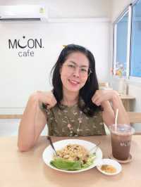 🤩 Moon Food & Coffee MOON café