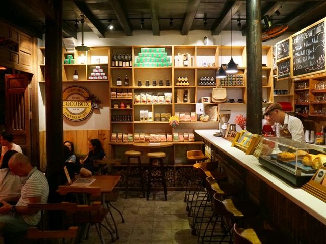 CocoBox - Juice bar & Cafe คาเฟ่ฮอยอัน เวียดนาม